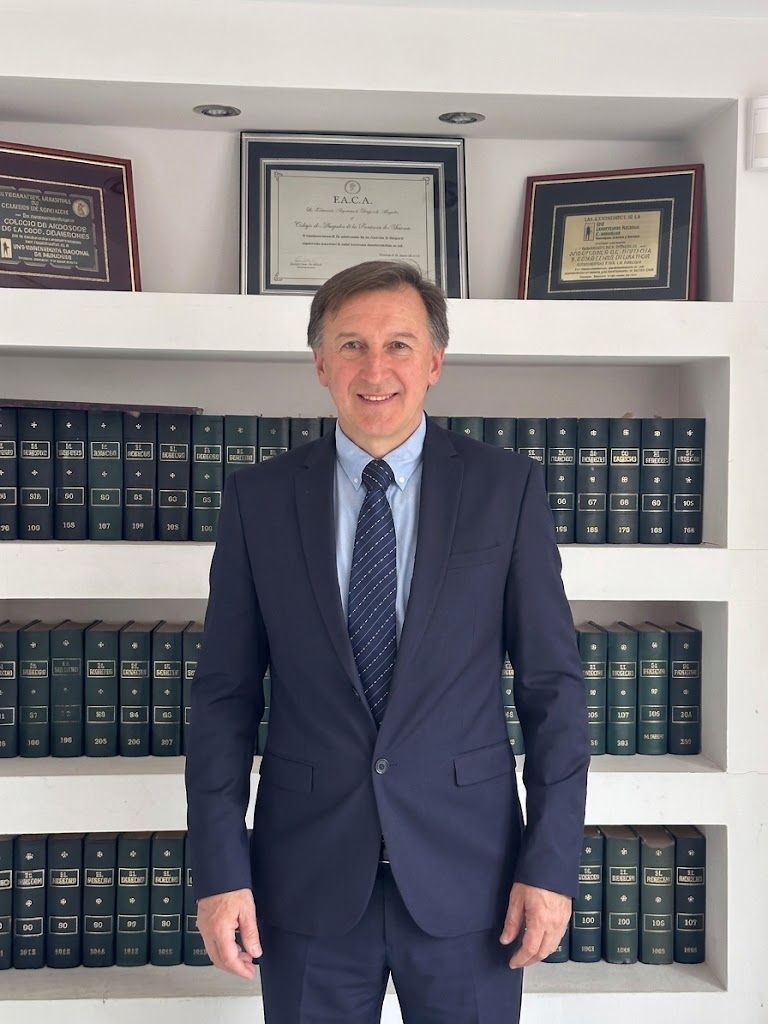 Dr. Oscar Raúl Kleñuk, abogado